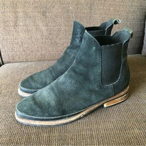 Soludos Suede Chelsea Boots in Black Sz Missing Fits 7